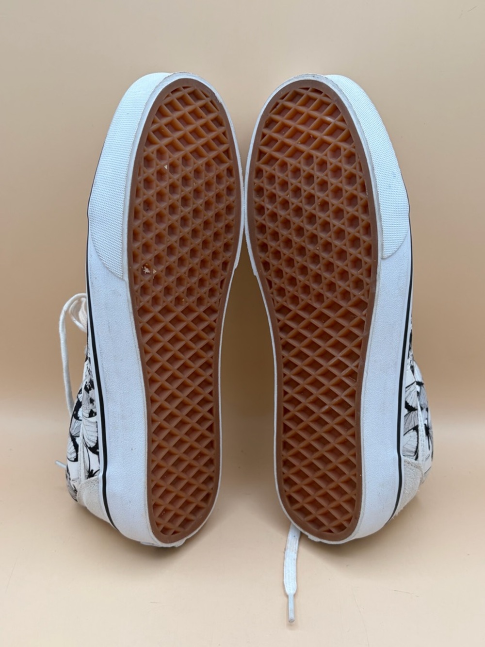 Vans Old Skool Butterfly Panel Sneakers - White/Black Women’s Size 8.5, Men’s 7 - Picture 7 of 8
